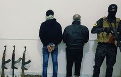 عوامل هسته خواب وابسته به «دولت اسلامی عراق و سوریه» (داعش) در شمال سوریه دستگیر شدند. عوامل داعش پیش از انجام حملات از پیش طراحی شده، به مناطق مورد هدف نفوذ و به منظور آماده شده برای انجام حمله، سعی می کنند خود را در بین مردم محلی همگون کنند.