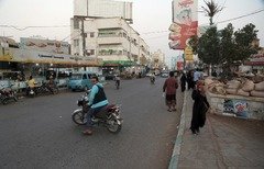 انتظار رزمنده ها برای ورود تیم آتش بس سازمان ملل متحد و «آرامش پرتنش» در الحدیده