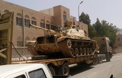 Selon les analystes, la rivalité entre al-Qaïda et l'EIIS au Yémen nuit aux deux groupes