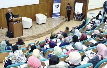 طلاب أردنيون يسعون للقضاء على الفكر المتطرف