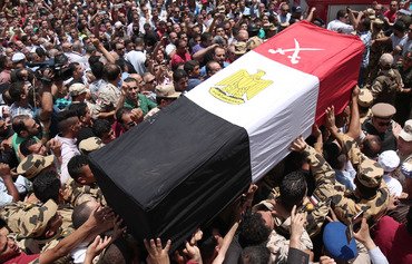 جندي مصري يحبط هجوماً إرهابياً في سيناء