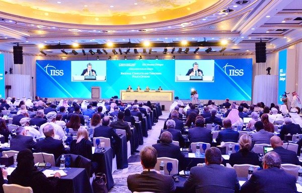 The International Institute for Strategic Studies Manama Dialogue Forum 2017 brought together representatives of security establishments from the Gulf, Middle East, Europe, North America and Asia in the Bahraini capital from December 8th to 10th. [Mohammed al-Jayousi/Al-Mashareq]