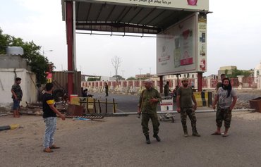 إصابة جنود من الحزام الأمني في انفجار بعدن