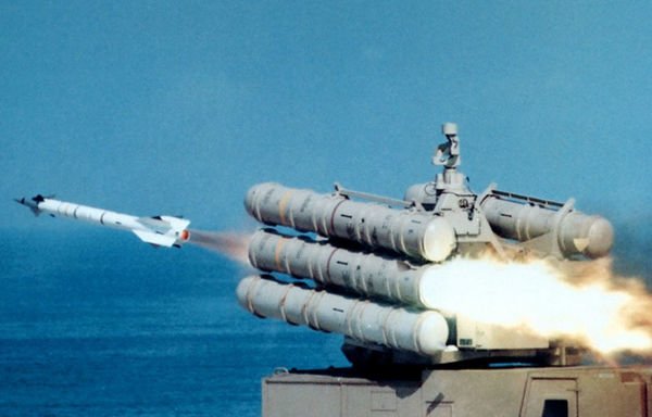 نیروهای سعودی یک موشک تامین شده توسط ایالات متحده را شلیک کردند. [عکس با مجوز نیروهای مسلح سعودی]