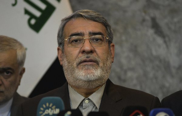 Sur cette photo d’archive, le ministre iranien de l’Intérieur Abdolreza Rahmani Fazli s'exprime lors d’une conférence de presse dans la ville irakienne de Nadjaf, le 29 septembre 2019. Les États-Unis ont imposé des sanctions contre Fazli et d’autres hauts responsables iraniens le 20 mai. [Haidar Hamdani/AFP]