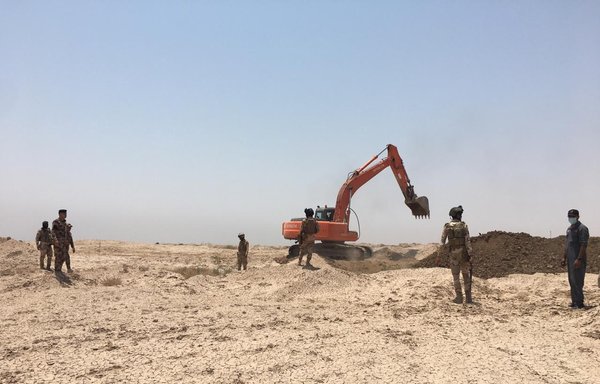 The Basra Operations Command secures the Shalamcheh border crossing with Iran on July 20th. [Photo courtesy of the Iraqi Ministry of Defence]