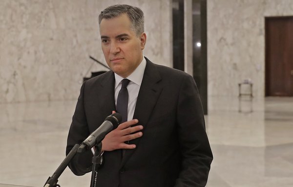 Le nouveau Premier ministre désigné Mustapha Adib parle lors d'une conférence de presse au palais présidentiel à Baabda, à l'est de Beyrouth, le 31 août. [Joseph Eid/AFP]