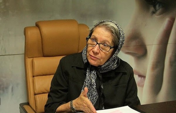 Dr. Minoo Mohraz, Iran's top infectious diseases specialist, does not approve of a Chinese or Russian-produced COVID-19 vaccine. [Photo via hamshahrionline.ir]