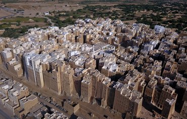 مدينة شبام اليمنية تحت خطر الانهيار