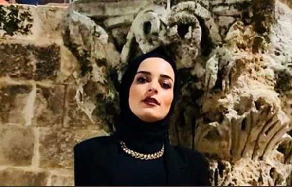 Une militante qui avait critiqué le Hezbollah est emprisonnée