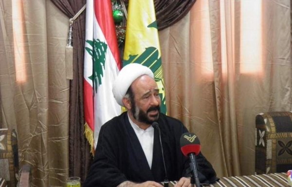 القيادي بحزب الله محمد كوثراني يلقي محاضرة حول الأوضاع في سوريا بمدينة بنت جبيل جنوبي لبنان في 14 أيلول/سبتمبر 2014. [bintjbeil.org]