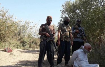 Indebted ISIS fighters in eastern Syria forced into banditry