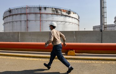 Iran undermines regional oil industry while failing to invest in its own