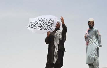 تقدم طالبان في شرق أفغانستان يواجه قمع بكين في منطقة سنجان