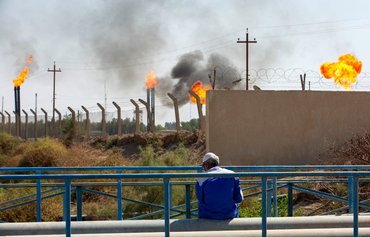 Despite oil wealth, poverty fuels despair in south Iraq