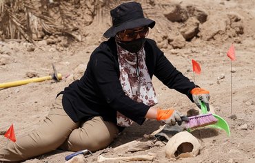 العراق ينبش مقابر جماعية عمرها 4 عقود من العنف