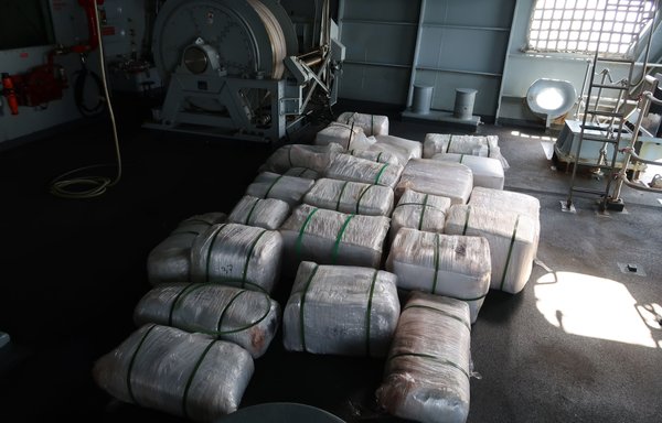 تم إرسال الصواريخ الإيرانية التي ضبطتها السفينة إتش أم إس مونتروز في المياه الدولية جنوبي إيران في مطلع عام 2022 إلى المملكة المتحدة لتحليلها. [وزارة الدفاع البريطانية]