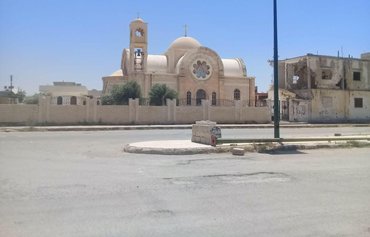 Lebanese Hizbullah hunkers down on Syrian side of border