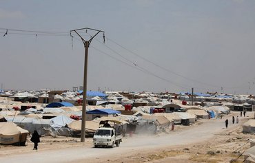 مطالبات بإعادة الأجانب إلى أوطانهم لوقف العنف بمخيم الهول في سوريا