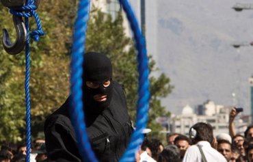إيران تكثف حملة القمع ضد المواطنين وتهدم منازل البهائيين