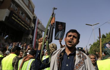 Confessions of detained Yemeni arms smugglers implicate IRGC in arming Houthis