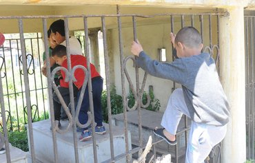 Children at increasing risk in crisis-hit Lebanon
