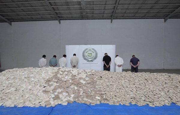 Saudi authorities apprehended and arrested Syrian and Pakistani nationals in Riyadh on August 31, in connection with a smuggled drug shipment. [Saudi General Directorate of Narcotics Control]