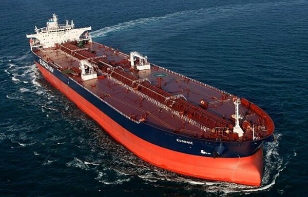 The United States on November 17 imposed a fifth round of sanctions on front companies facilitating Iran's illicit oil trade. [Entekhab]