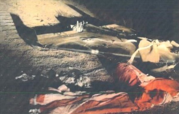 اكتشفت هذه المسيرة من طراز وعيد، في عمان ويبدو أنها تحمل مظلة. [تقرير قدمه فريق الخبراء الأممي المعني باليمن إلى مجلس الأمن الدولي يوم 21 شباط/فبراير]