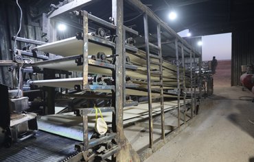 مخيم الركبان يواجه أزمة طحين طاحنة قبيل عيد الفطر