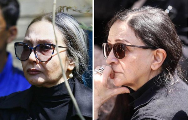 Iranian celebrities have been showing up in public without hair coverage in the past few months. Actresses Golab Adineh (R) and Katayoun Riahi are seen here without compulsory hair coverage during a public ceremony in April. [Hamshahri Online]