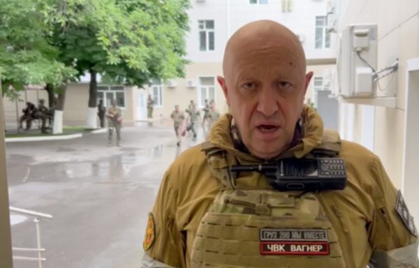 يفغيني بريغوجين في 24 حزيران/يونيو بعيد احتلال المقر العسكري الروسي في روستوف-أون-دون. [كونكورد]